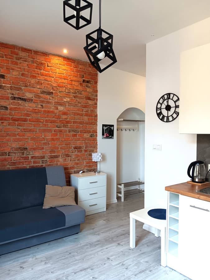 Przytulna kawalerka w centrum Poznania przy ul. Półwiejskiej - Zdjęcie 1/12