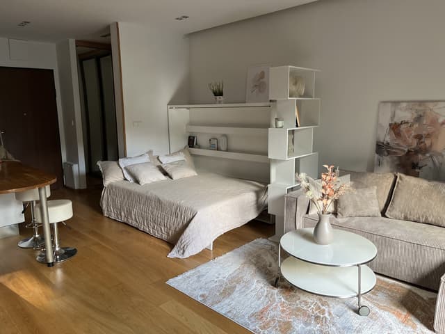 Przytulne mieszkanie na Wilanowie z balkonem - Zdjęcie 3/6