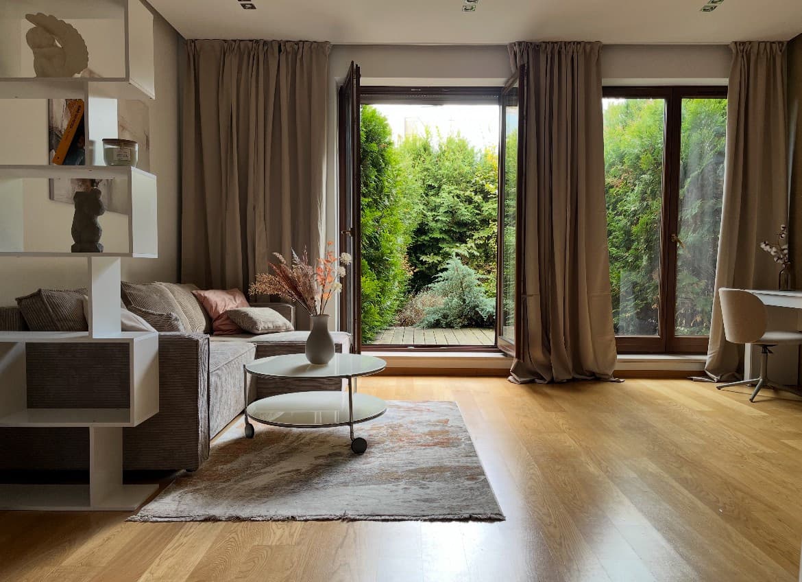 Przytulne mieszkanie na Wilanowie z balkonem - Zdjęcie 1/6