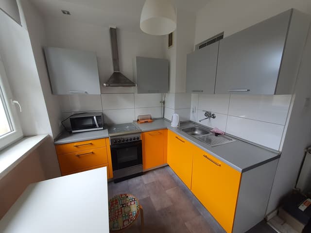 Stylowa kawalerka w sercu Starego Miasta, 34 m² - Zdjęcie 3/9