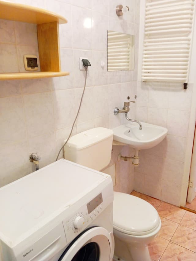 Apartament w centrum Krakowa - inwestycja pod wynajem - Zdjęcie 2/13