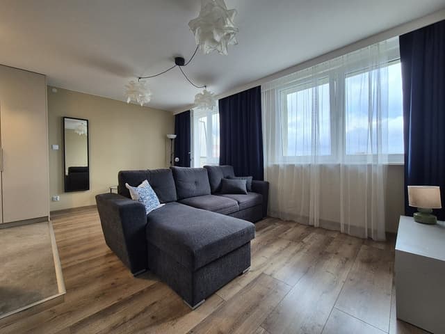 Nowoczesny apartament w prestiżowej dzielnicy Fabryczna - Zdjęcie 2/10