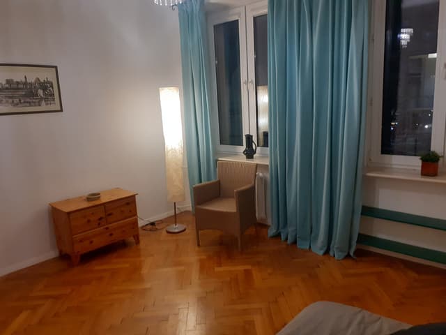 Umeblowane mieszkanie w centrum Warszawy - Zdjęcie 3/7