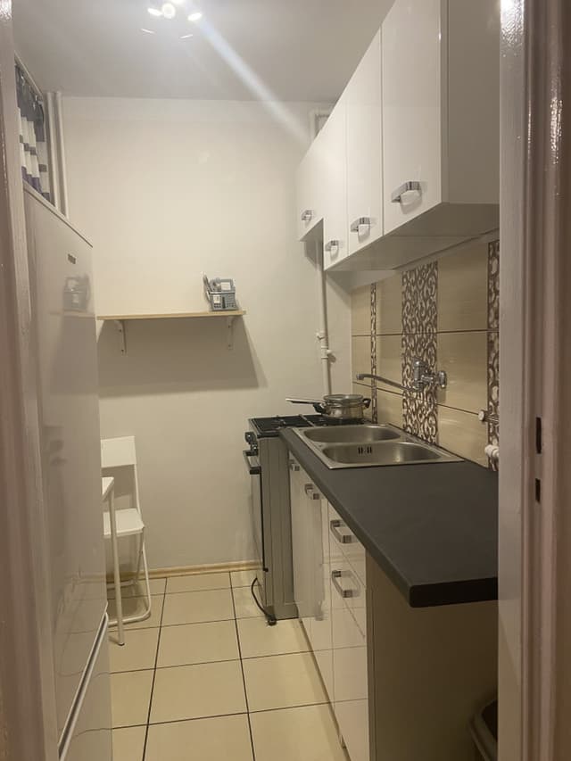 Przytulne studio po remoncie w centrum Karolewa - Zdjęcie 5/13