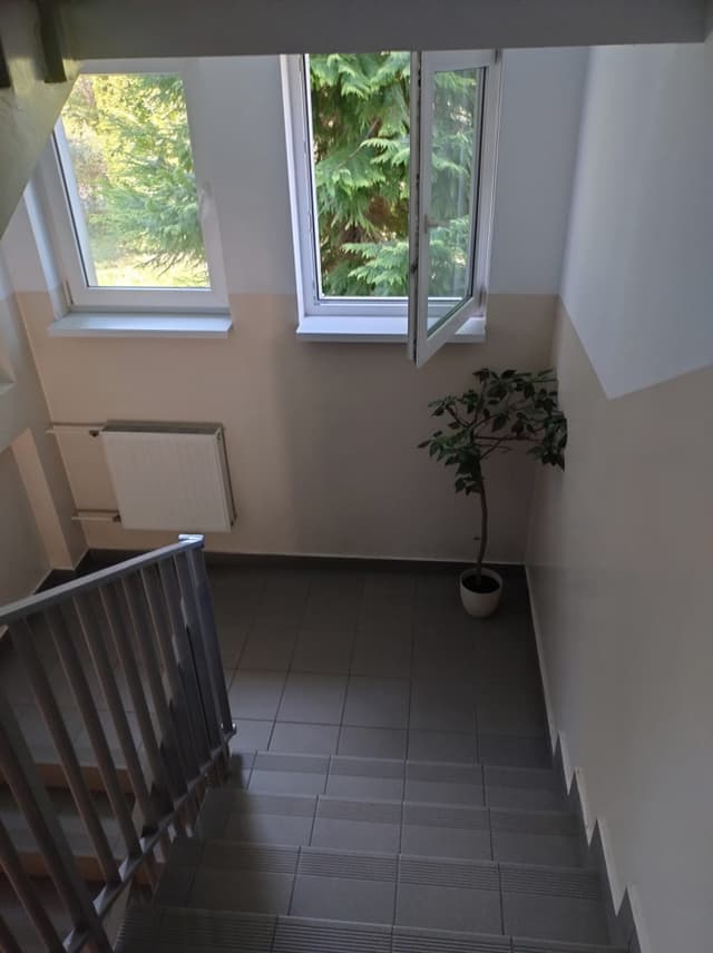 Przytulne 32m² w Dębnikach - Nowoczesne i Jasne Mieszkanie - Zdjęcie 2/7