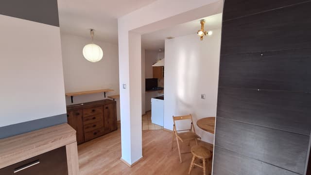Przytulne 40 m² w Nowym Mieście - idealne dla singla lub pary - Zdjęcie 5/19