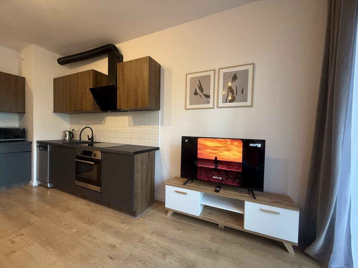 Odnowiona kawalerka w sercu Pragi-Północ, gotowa do zamieszkania - Zdjęcie 1/36