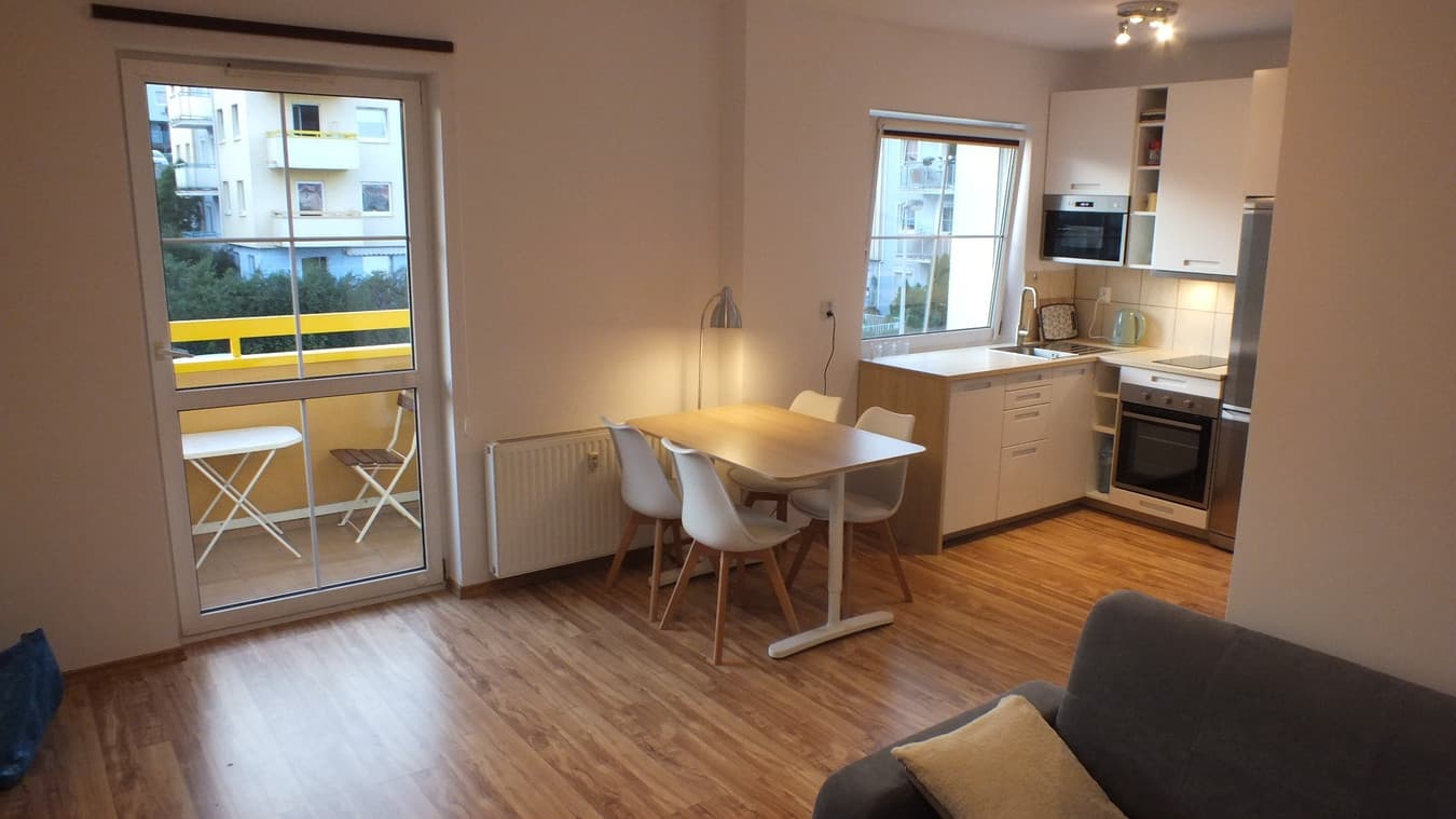 Komfortowe mieszkanie w spokojnej dzielnicy Chełm w Gdańsku - Zdjęcie 1/8