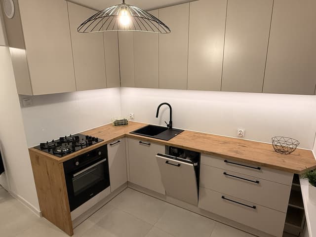 Mieszkanie w Ratajach z doskonałą lokalizacją - Zdjęcie 2/10