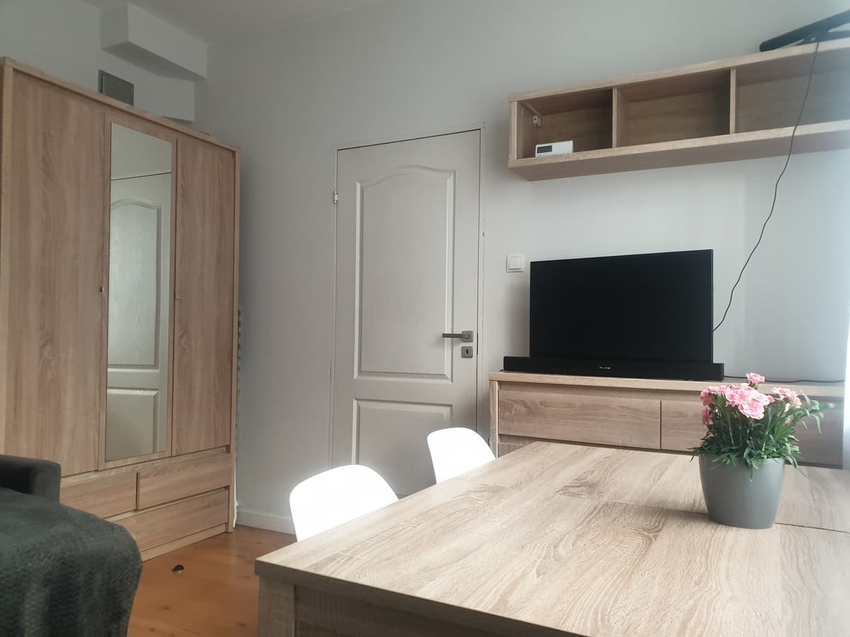 Przytulna kawalerka w Podgórzu - idealna dla singla - Zdjęcie 1/8