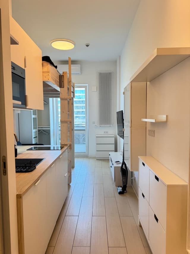 Przytulna kawalerka 19 m² w dzielnicy Włochy, Warszawa - Zdjęcie 2/12