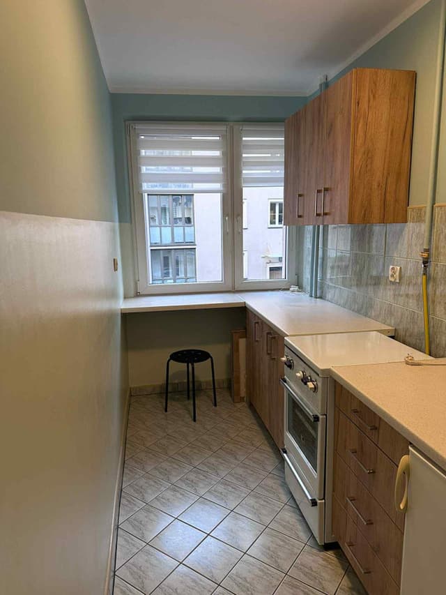 Funkcjonalne mieszkanie przy ul. Juliusza Lea w Krakowie - Zdjęcie 3/12