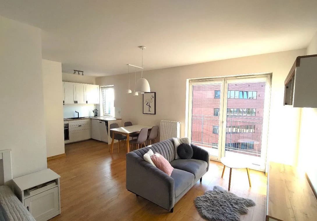 Przytulne 34m² w Polesiu: Komfort i doskonała lokalizacja - Zdjęcie 1/11