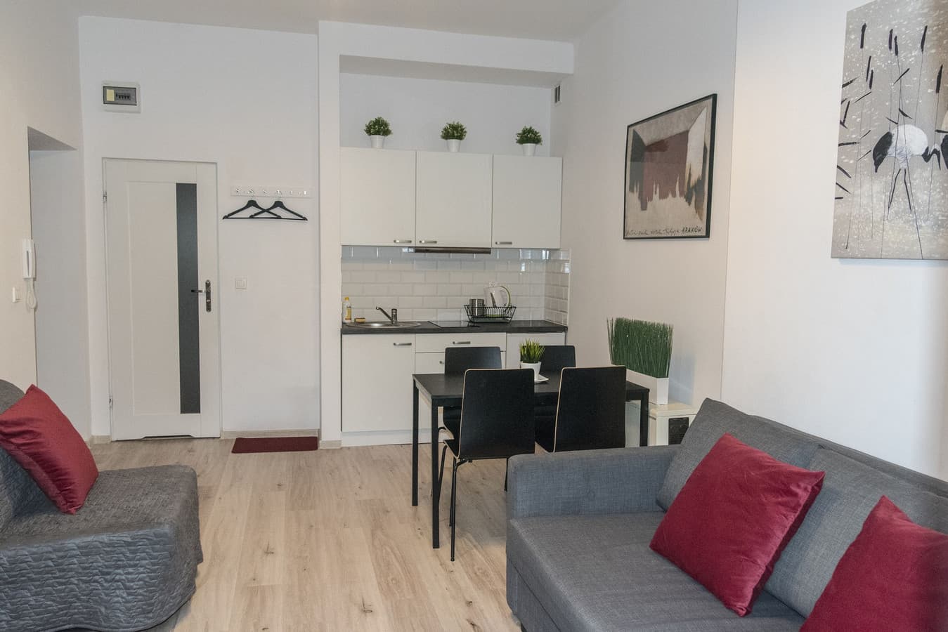 Przytulne mieszkanie w sercu Krowodrzy, blisko komunikacji - Zdjęcie 1/12