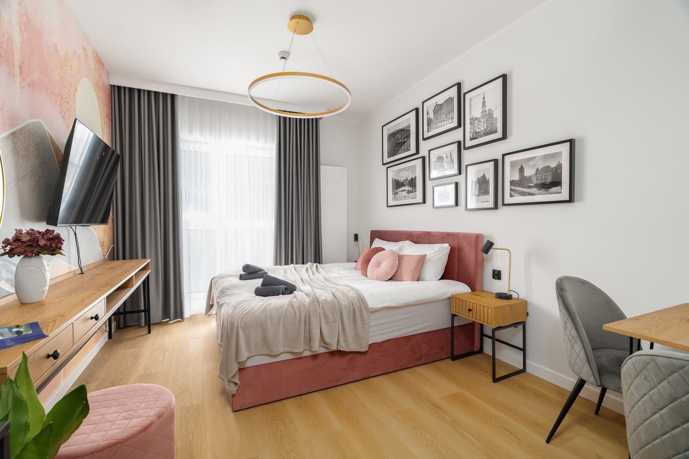 Urocza kawalerka w sercu Poznania - idealna inwestycja! - Zdjęcie 1/12