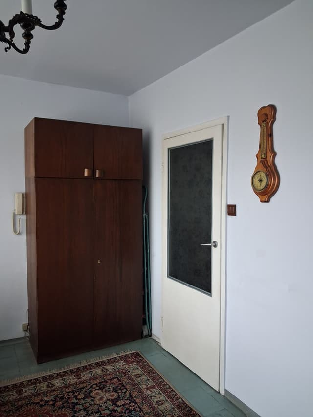 Przestronne 31 m² w spokojnej części Retkini - idealna inwestycja - Zdjęcie 4/14