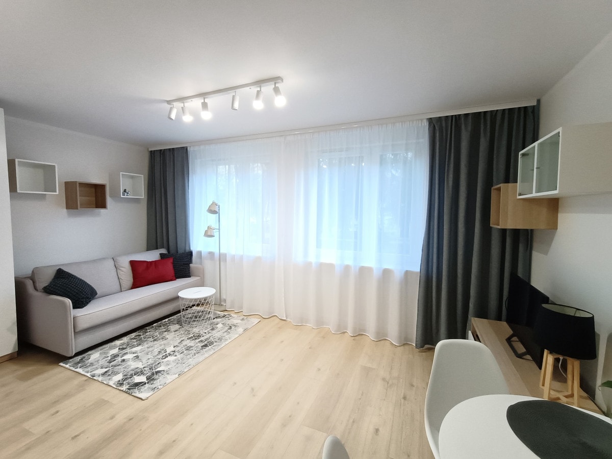 Funkcjonalny apartament w Prądniku Czerwonym - Zdjęcie 1/8