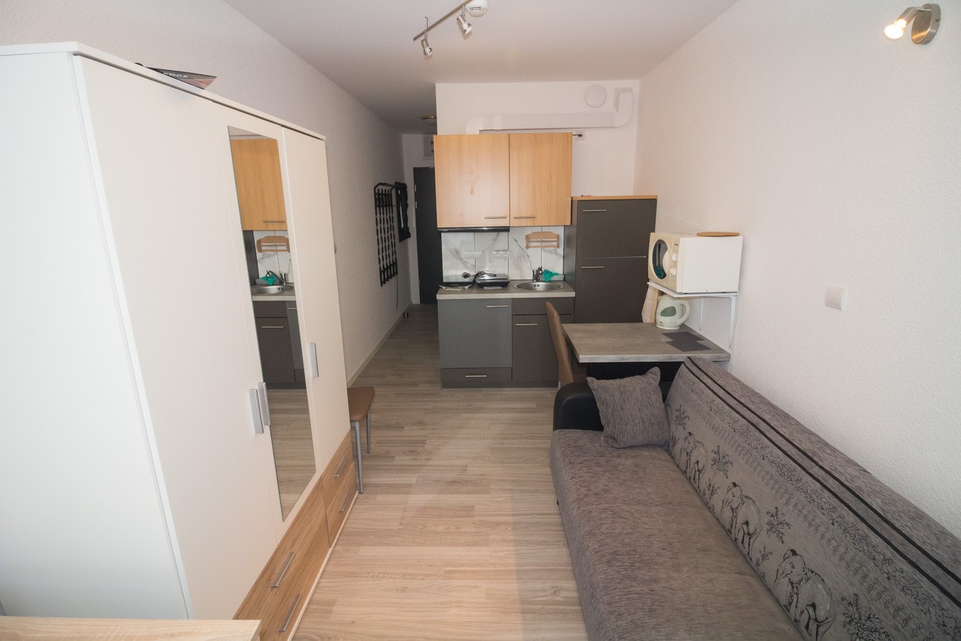 Przytulny pokój z balkonem dla studenta - Psie Pole - Zdjęcie 1/13