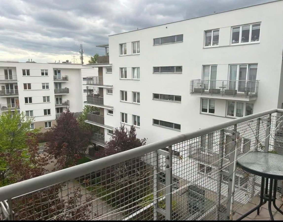 Komfortowe mieszkanie z klimatyzacją na Woli – all inclusive - Zdjęcie 1/4