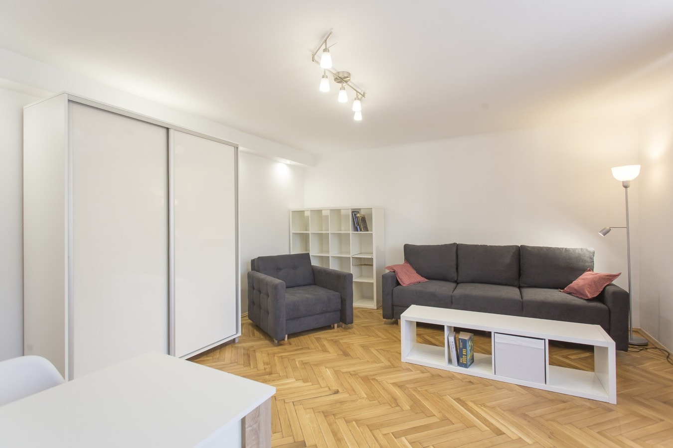 Mieszkanie 2-pokojowe do wynajęcia, Łódź Bałuty - Zdjęcie 1/26