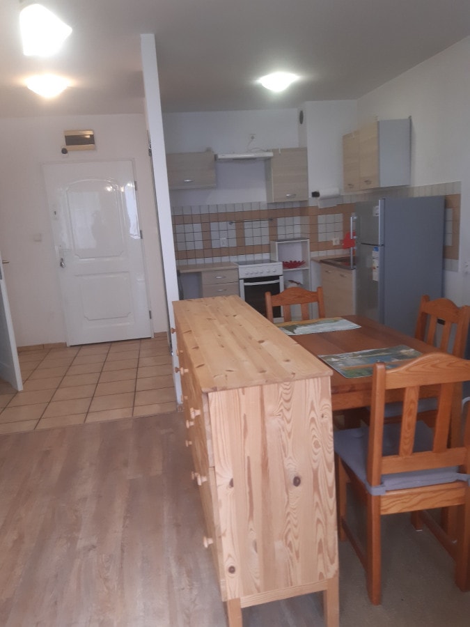 Przytulne, w pełni wyposażone mieszkanie w spokojnej dzielnicy - Zdjęcie 1/14
