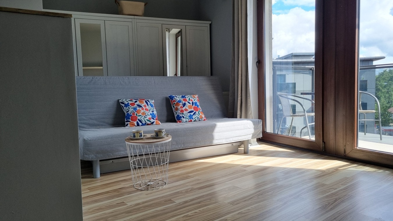 Nowoczesne studio z ogrodem w sercu Dębnik - Zdjęcie 1/12