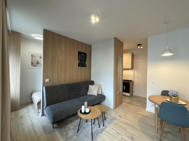 Przytulne 25,5m² po remoncie w centrum Bydgoszczy - Zdjęcie 1/6