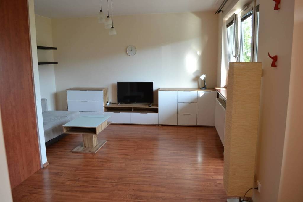 Komfortowe mieszkanie Kabaty z balkonem i windą - Zdjęcie 1/6