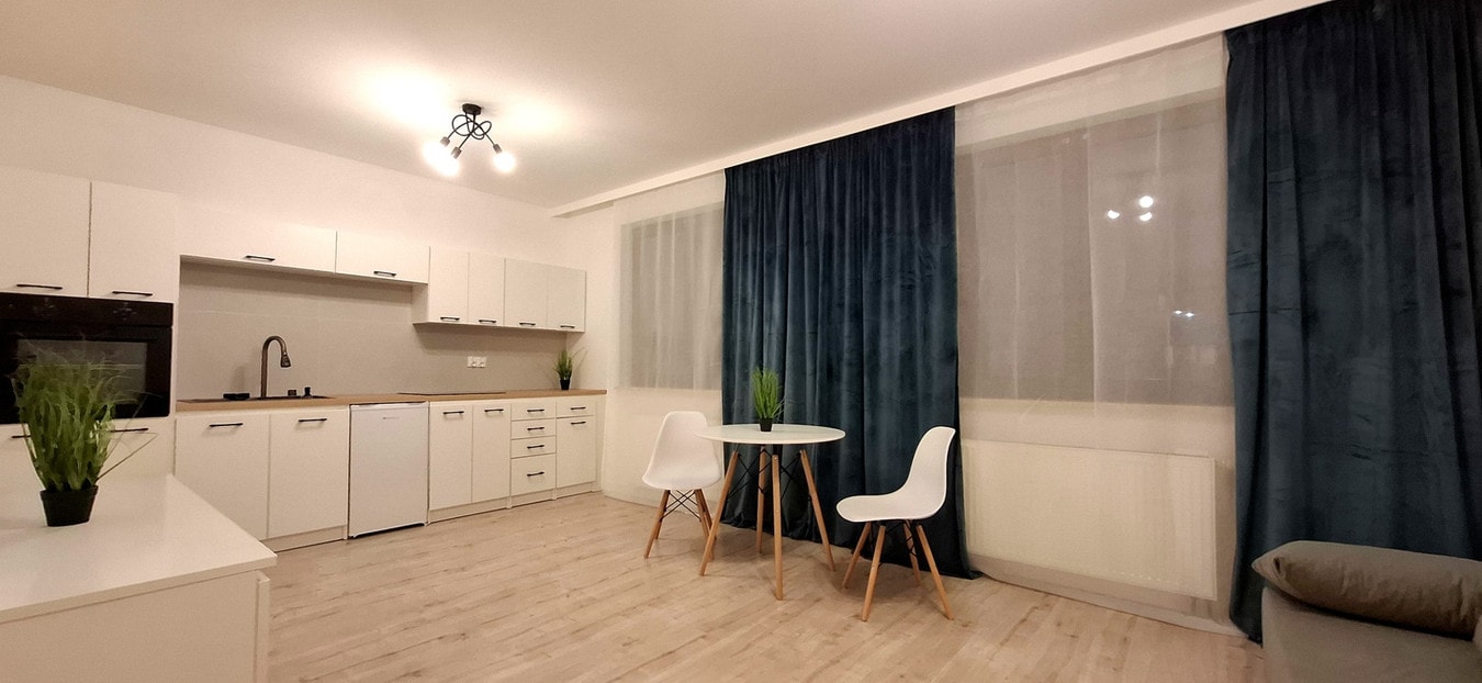 Komfortowe mieszkanie na Bemowie z dobrą lokalizacją - Zdjęcie 1/8