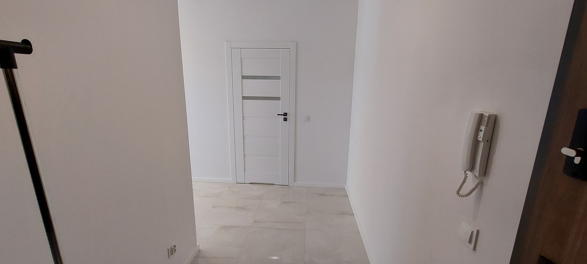 Nowoczesna kawalerka z ogrodowym tarasem i miejscem postojowym - Zdjęcie 1/25