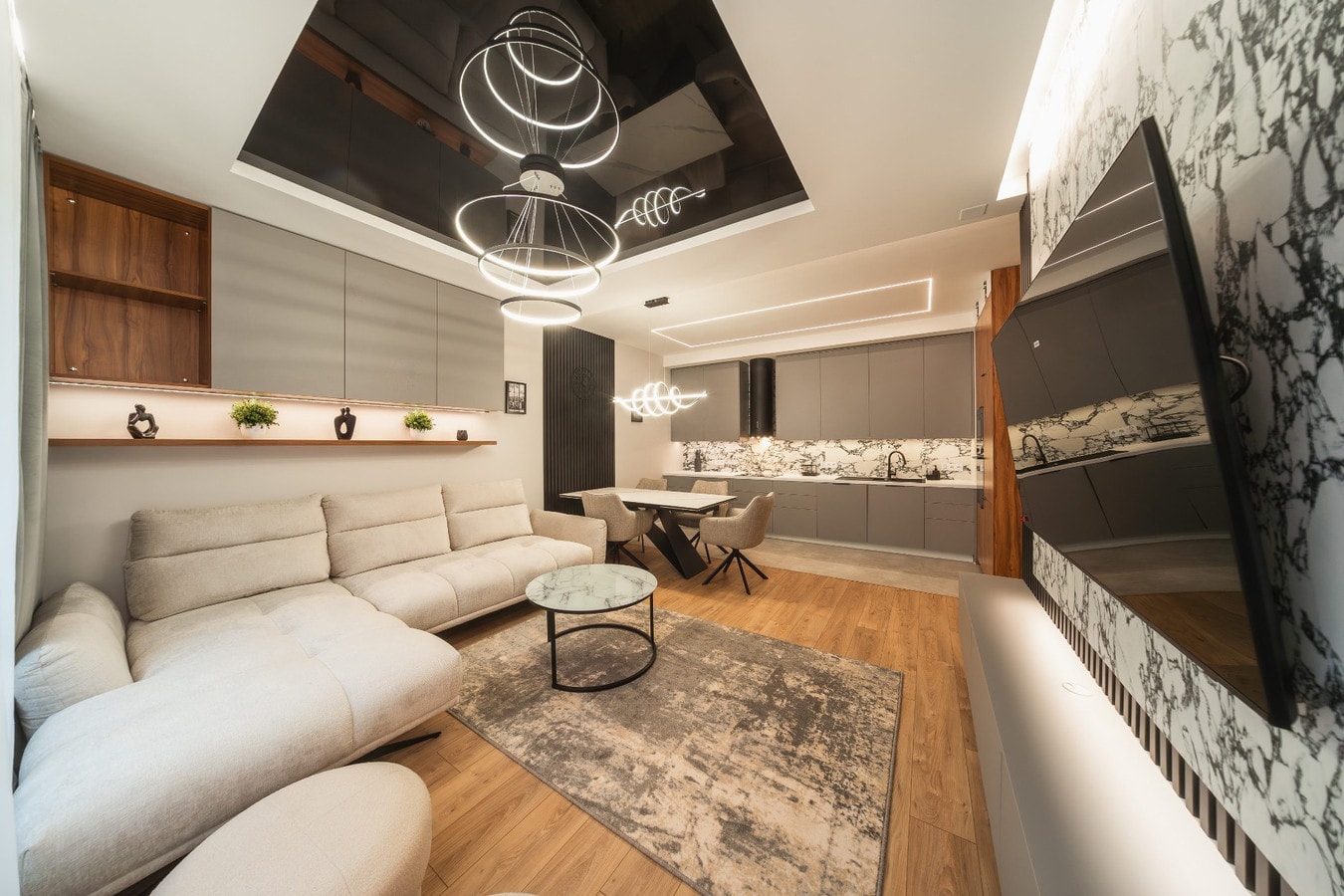 Komfortowy apartament w doskonałej lokalizacji - Zdjęcie 1/13