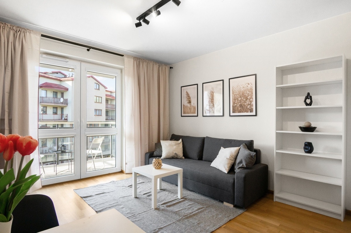 Komfortowy apartament w Ursusie z dobrą komunikacją miejską - Zdjęcie 1/12