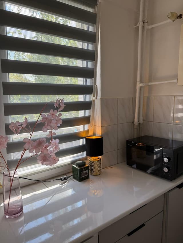 Nowoczesna kawalerka w sercu Pragi-Południe - Zdjęcie 3/6