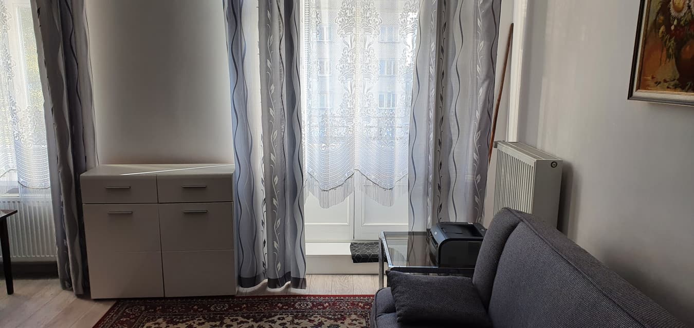 Nowoczesna kawalerka w sercu Wrocławia - Śródmieście - Zdjęcie 1/5