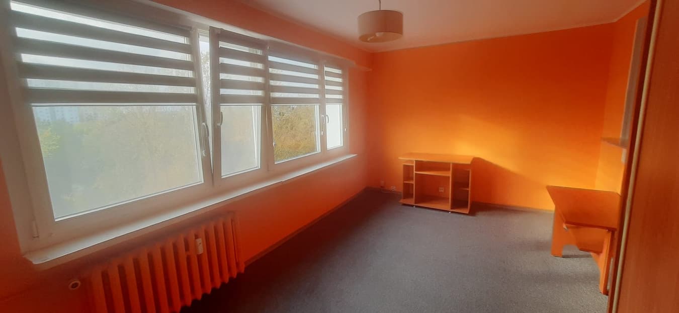 Funkcjonalna kawalerka z widokiem na zieleń – Poznań Rataje - Zdjęcie 1/16