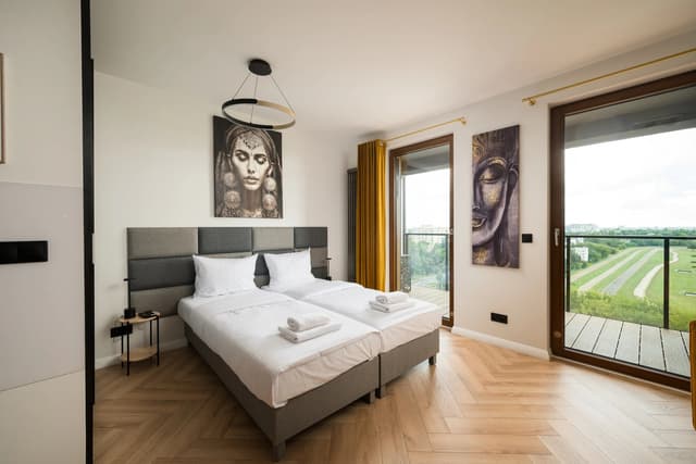 Nowoczesny apartament z widokiem na Tor Służewiec, Mokotów - Zdjęcie 2/6