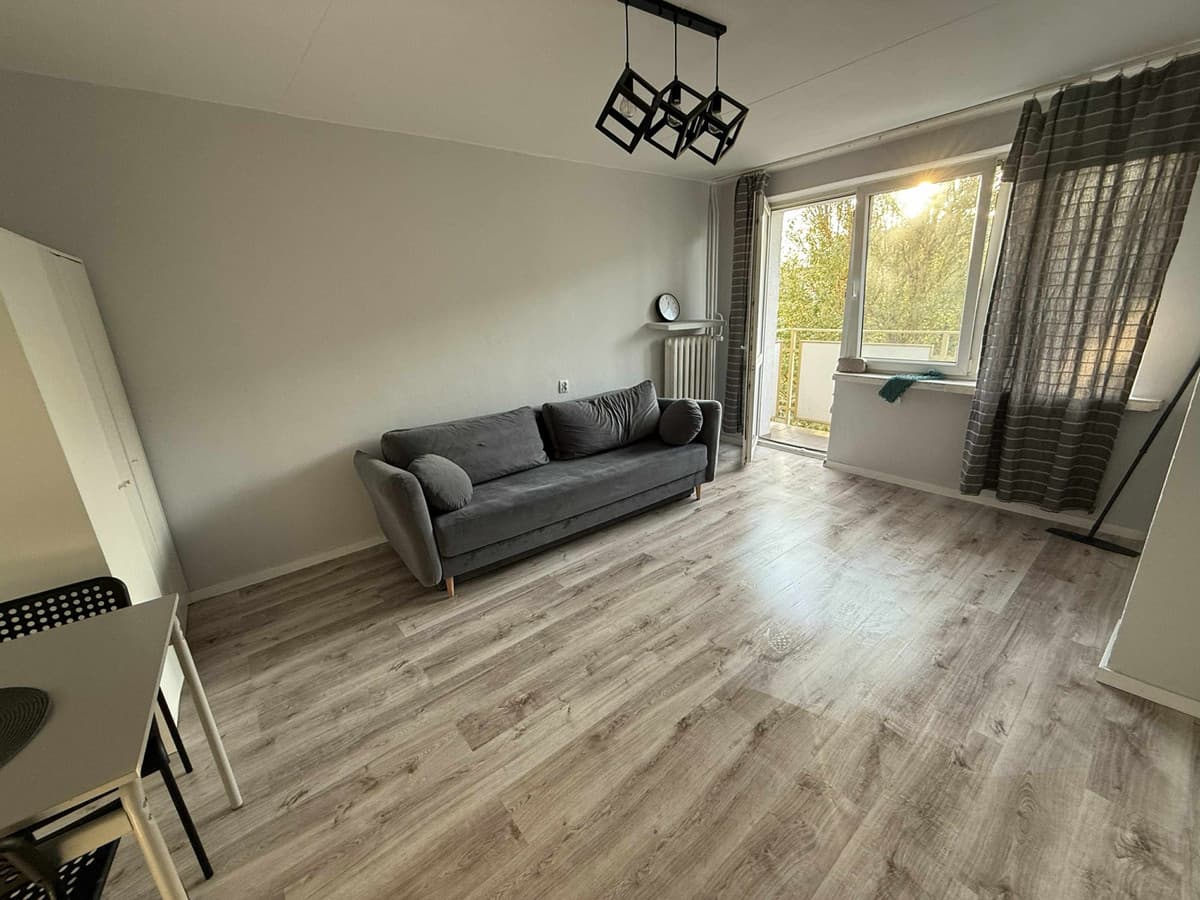 Przytulna kawalerka w doskonałej lokalizacji na Marymonckiej - Zdjęcie 1/6