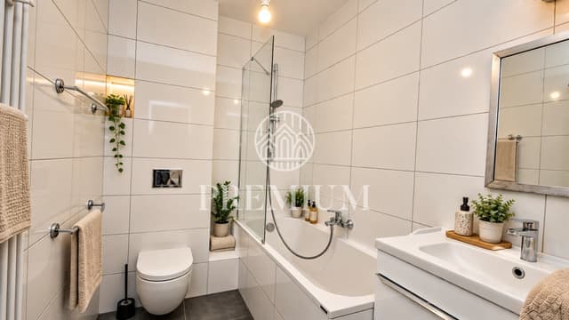 Przestronny lokal w centrum z 2 miejscami parkingowymi - Zdjęcie 4/14