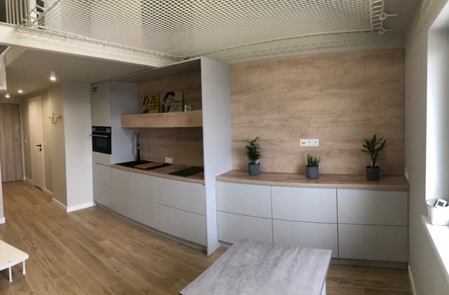 Umeblowane mieszkanie w Zwierzyńcu z mediami - Zdjęcie 4/16