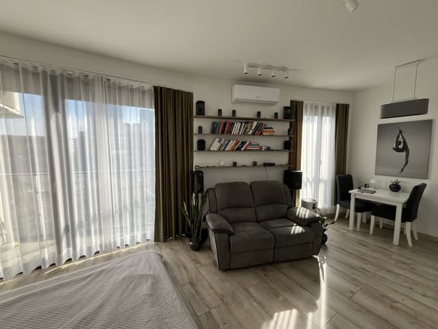 Nowoczesne studio w sercu Woli - idealne dla singla i inwestora - Zdjęcie 2/12