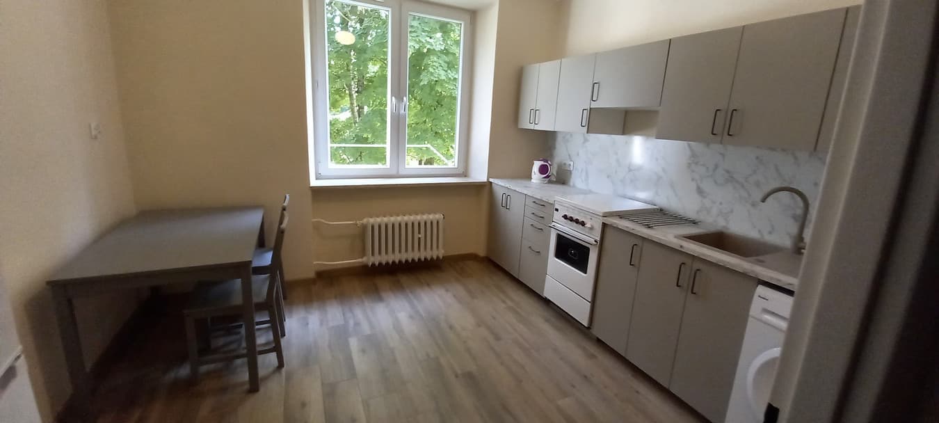 Komfortowe mieszkanie w sercu Nowej Huty - Zdjęcie 1/7