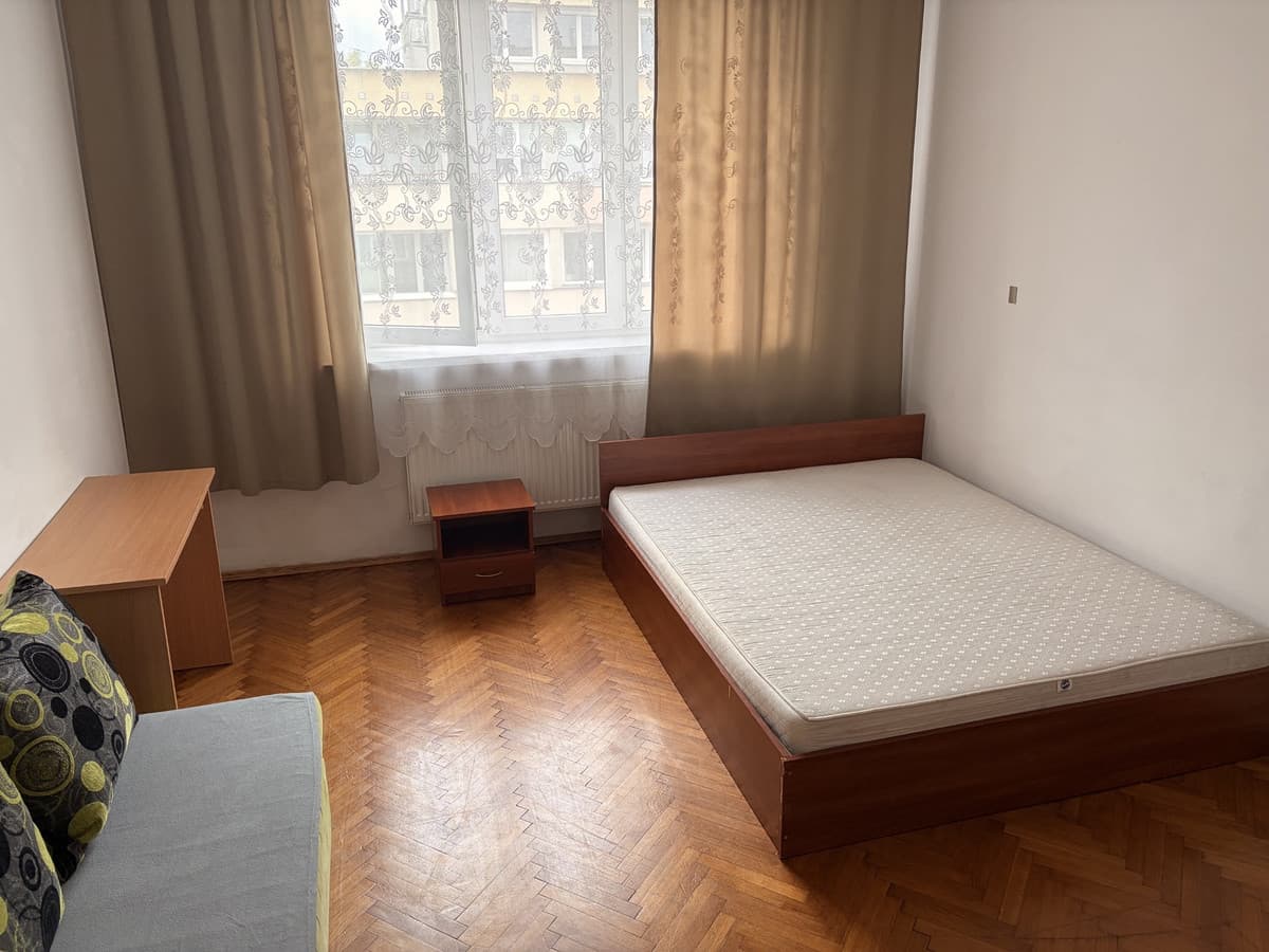 Komfortowe mieszkanie w dzielnicy Krowodrza bez czynszu - Zdjęcie 1/5