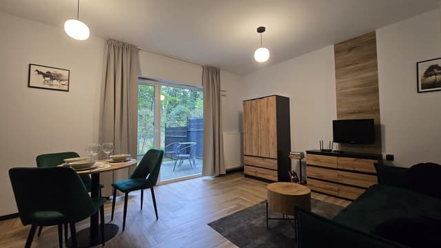 Nowoczesne mieszkanie z ogromnym ogródkiem 82 m2, Białołęka - Zdjęcie 2/6