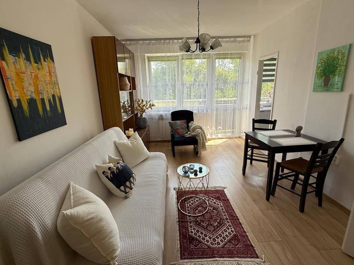 Nowoczesna kawalerka w sercu Pragi-Południe - Zdjęcie 1/6