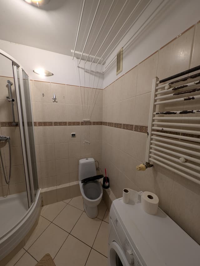 Przytulna kawalerka blisko centrum i terenów zielonych - Zdjęcie 2/12