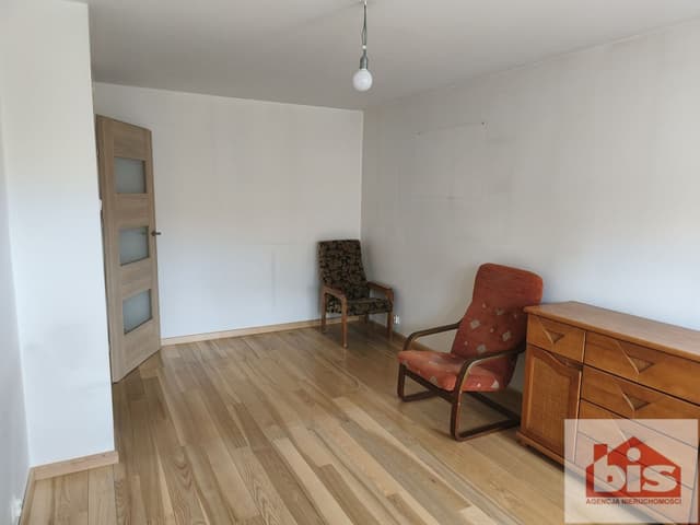 Rozkładowe 3 pokoje z balkonem i garażem, os. Mickiewicza - Zdjęcie 3/9