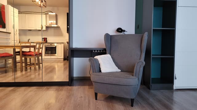 Przestronne mieszkanie na Ochocie z doskonałą lokalizacją - Zdjęcie 3/10