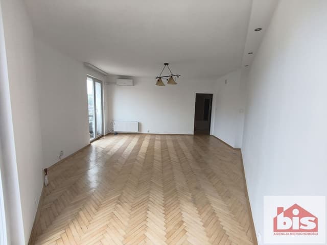 Stylowe 2 pokoje po remoncie w centrum z parkingiem - Zdjęcie 3/8