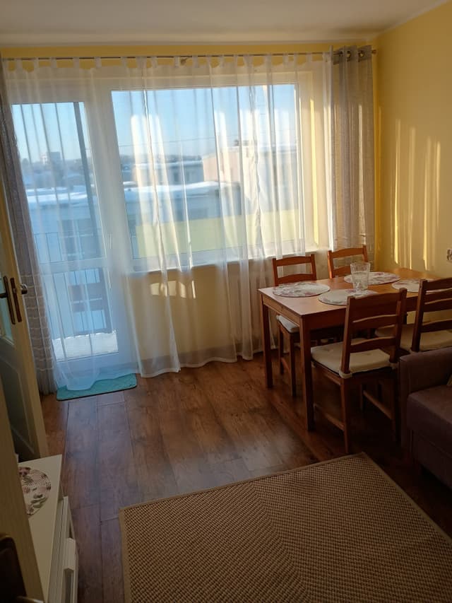 Słoneczna kawalerka z balkonem w centrum Wrzeszcza - Zdjęcie 2/8