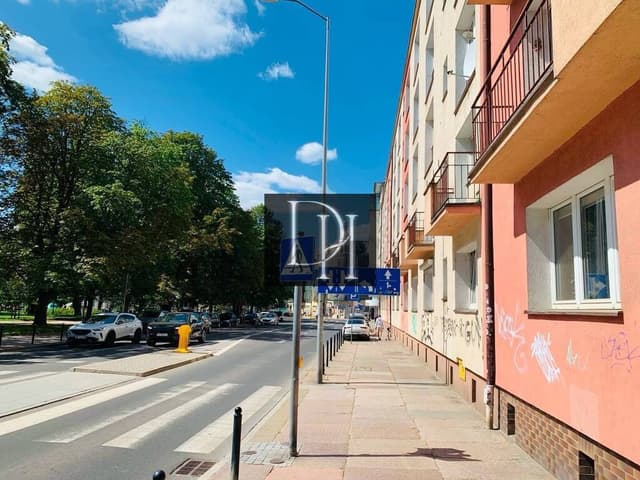 Funkcjonalna kawalerka z oddzielną kuchnią w Centrum - Zdjęcie 5/6
